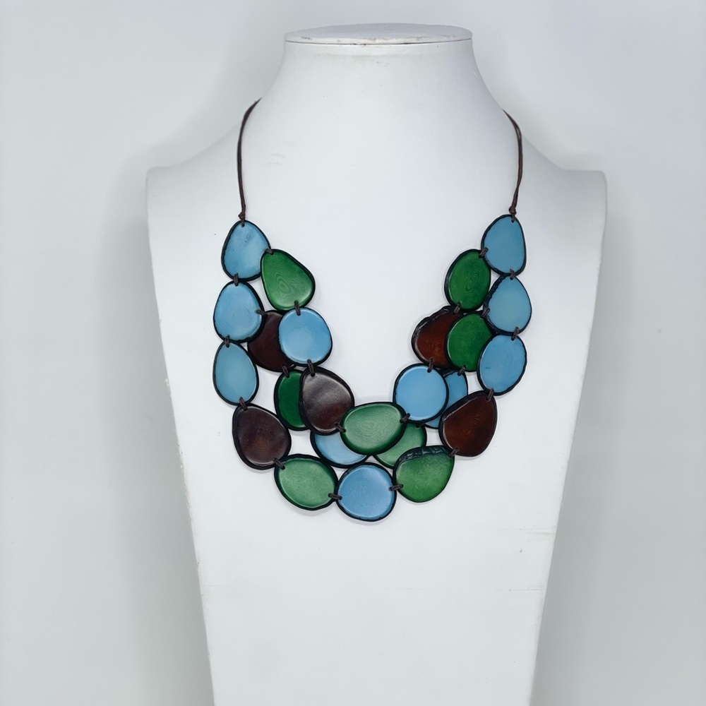 Handmade tagua necklace and earrings